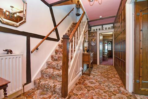 Lilac Cottage Apperley Lane, Rawdon, Leeds, LS19 7DX