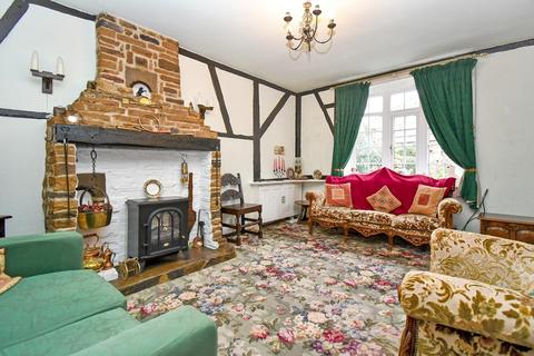 Lilac Cottage Apperley Lane, Rawdon, Leeds, LS19 7DX