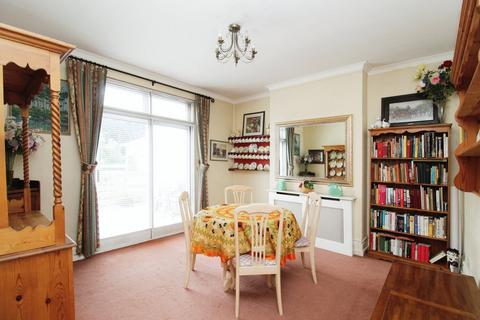 3 bedroom terraced house for sale, Wanstead Park Road, ILFORD, IG1