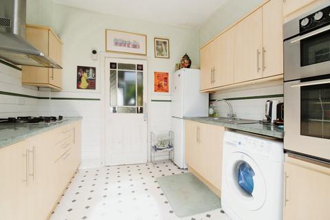 303 Wanstead Park Road, Ilford, IG1 3TS