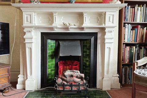 303 Wanstead Park Road, Ilford, IG1 3TS