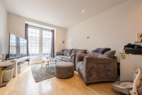 2 bedroom apartment for sale - Regents Court, Alexandra Road, Southend-On-Sea