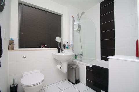 1 bedroom apartment for sale, Bowes Road, STAINES, TW18