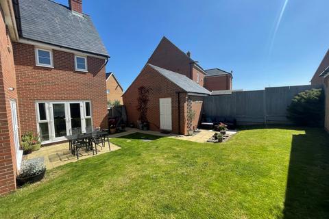 22 Bobbins Way, Buckingham, MK18 7SA