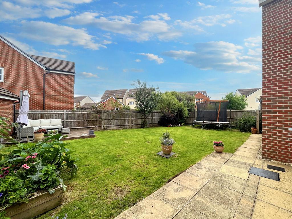 Trowbridge, Trowbridge BA14 4 bed detached house for sale £400,000