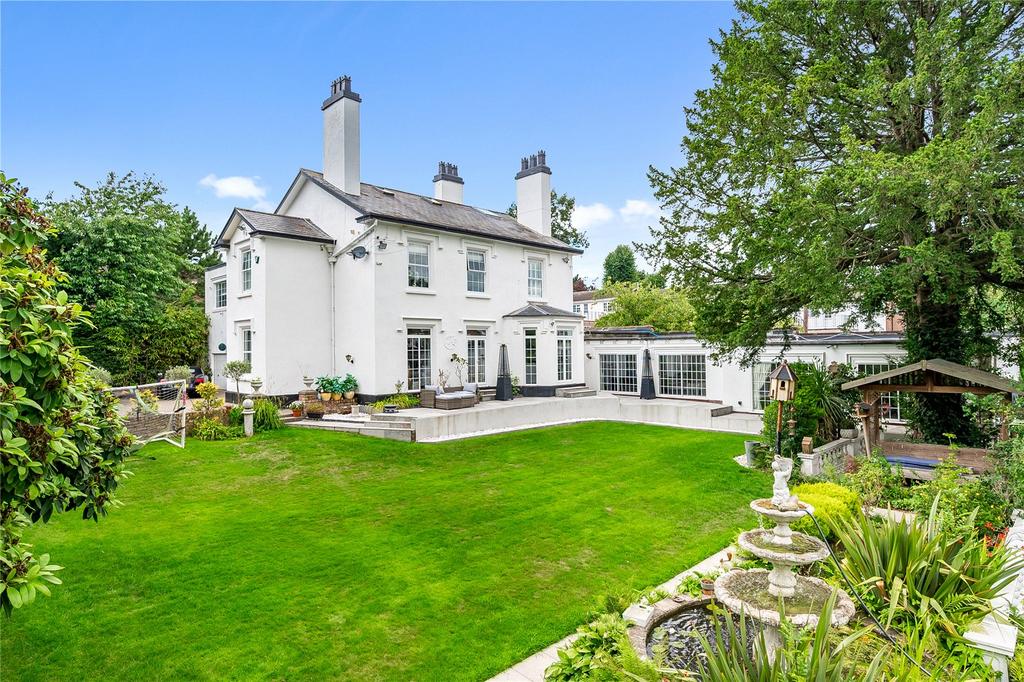 Woolton Mount, Woolton, Liverpool, L25 5 bed detached house for sale