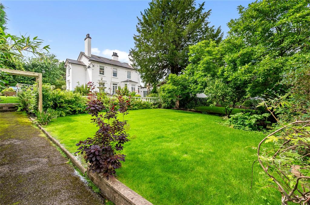Woolton Mount, Woolton, Liverpool, L25 5 bed detached house for sale