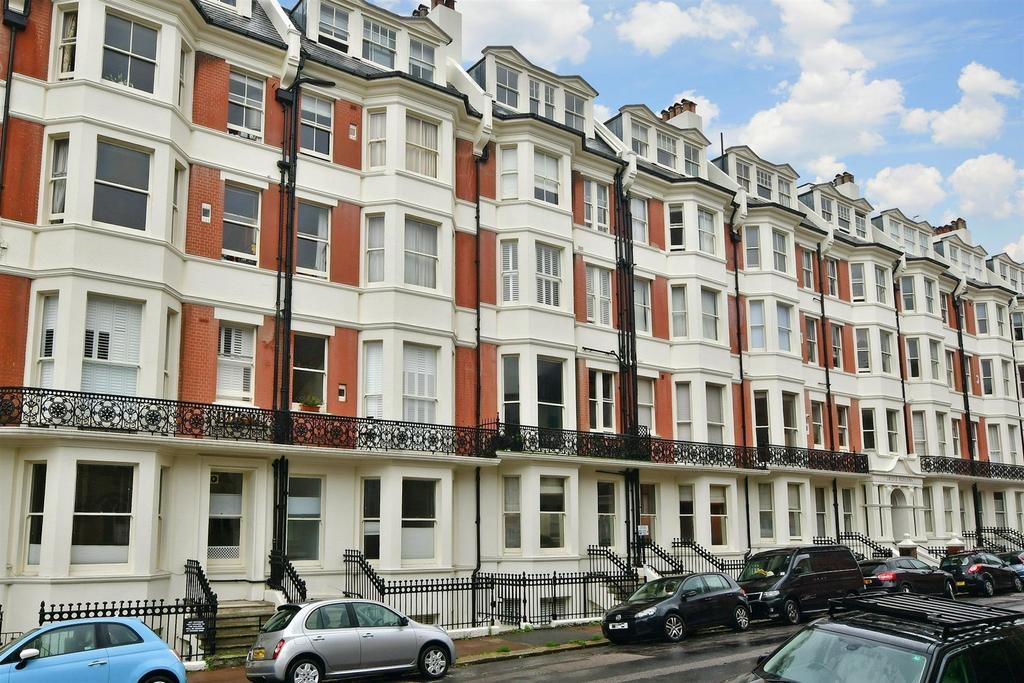 Holland Road, Hove, East Sussex 1 bed flat for sale £425,000