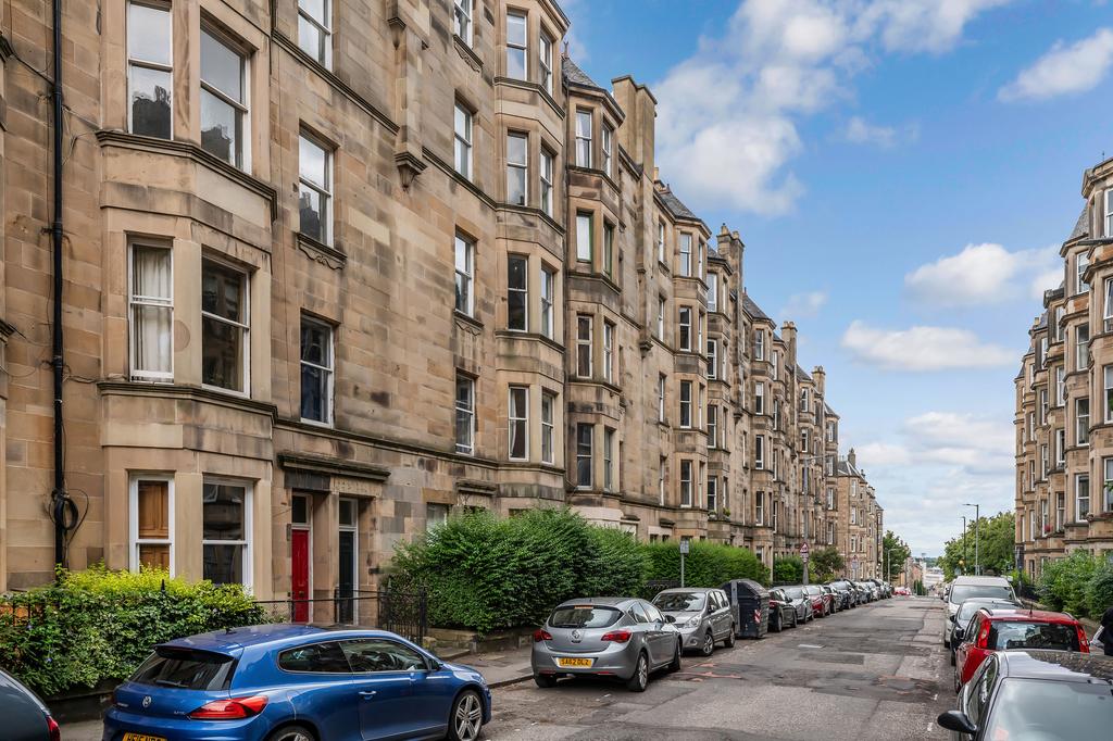 27 4F1 Viewforth, Bruntsfield, Edinburgh EH10 4JE 3 bed flat for sale