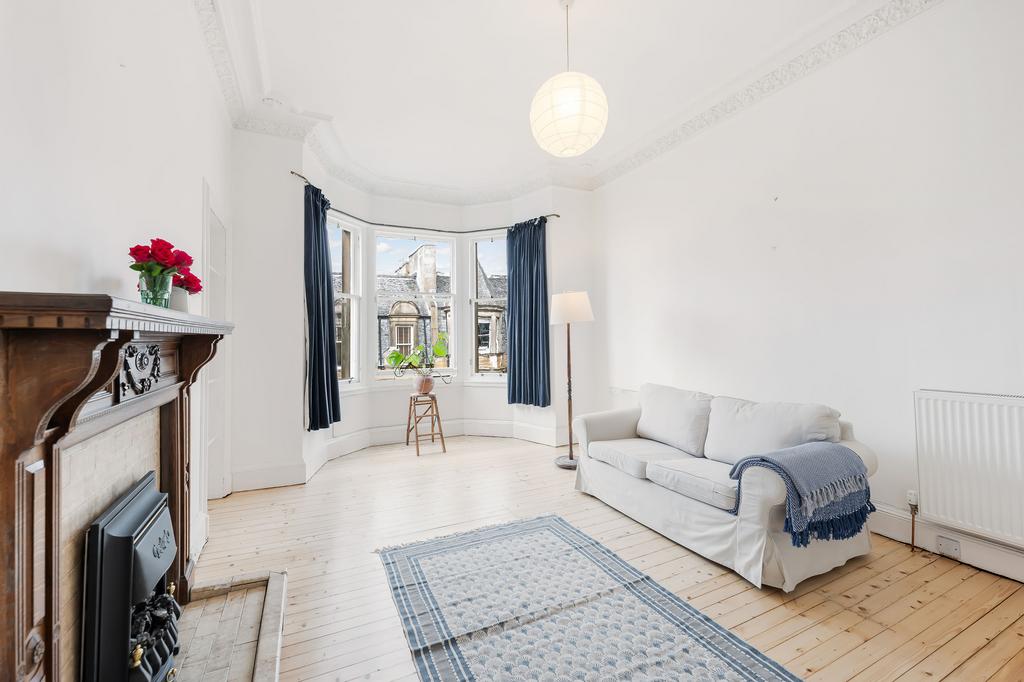 27 4F1 Viewforth, Bruntsfield, Edinburgh EH10 4JE 3 bed flat for sale