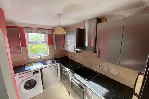 2 bedroom terraced house to rent, Watford WD19