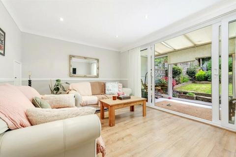 4 bedroom townhouse for sale - Buckstone Close, London, SE23