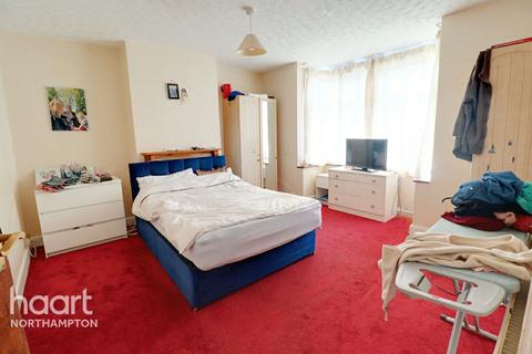 84 Beech Avenue, Northampton, NN3 2JG