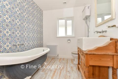 5 bedroom detached house for sale, High Street, Newchurch, Isle of Wight