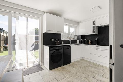 5 Herons Place, Marlow, SL7 3HP