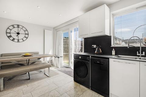 5 Herons Place, Marlow, SL7 3HP