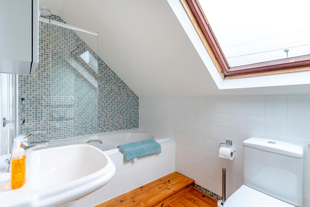 8544656-interior28