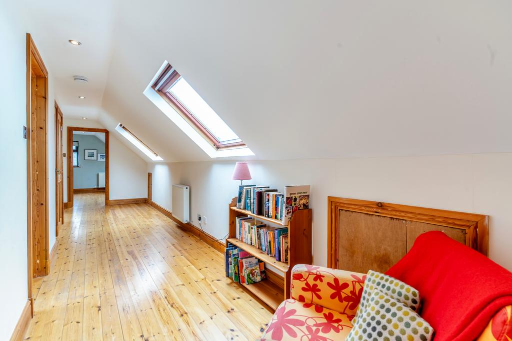 8544656-interior33