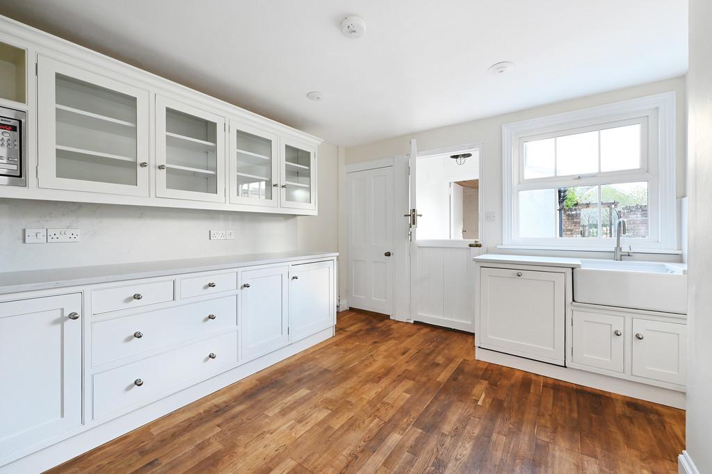 Ferry Road, Rye, East Sussex TN31 7DJ 5 bed terraced house for sale £