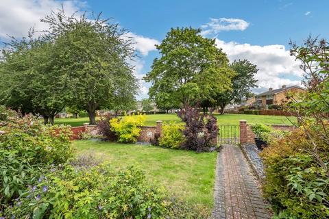 2 bedroom detached bungalow for sale, Manderville Road, Bury St. Edmunds