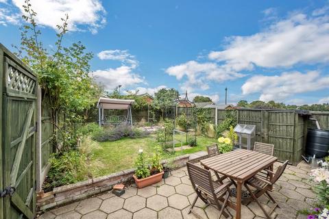 2 bedroom detached bungalow for sale, Manderville Road, Bury St. Edmunds