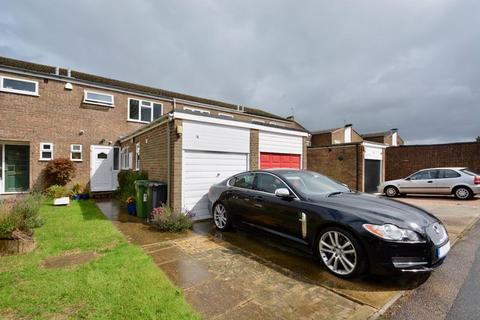 18 Fleetwood Way, Thame, OX9 3DF