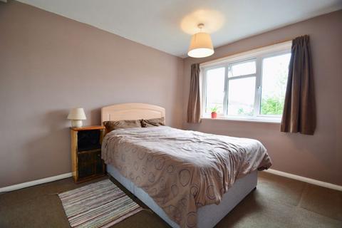 18 Fleetwood Way, Thame, OX9 3DF