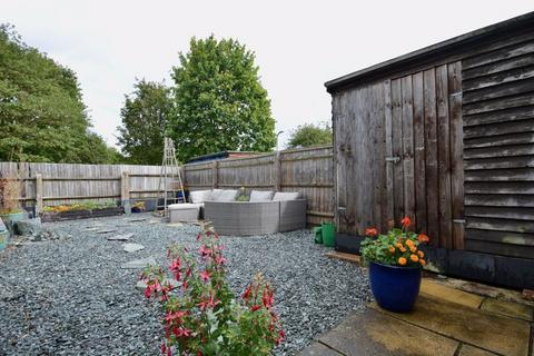 18 Fleetwood Way, Thame, OX9 3DF