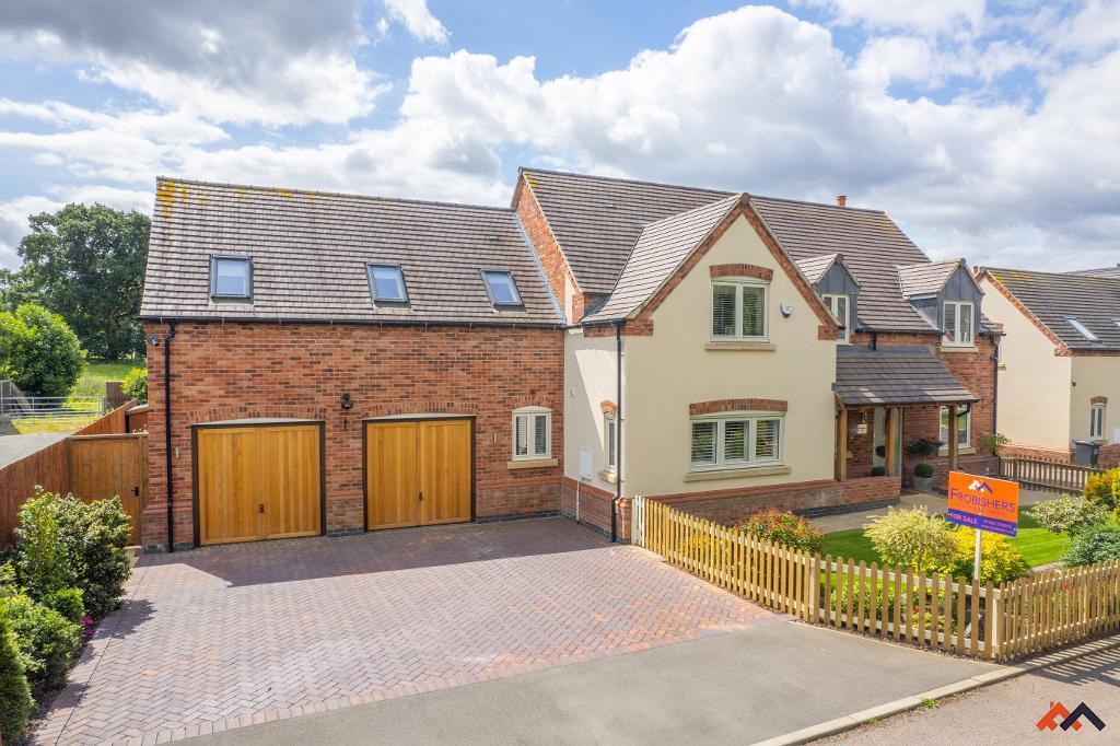 Brick Kiln Lane, Shepshed, Leicestershire, LE12 9EL 5 bed detached