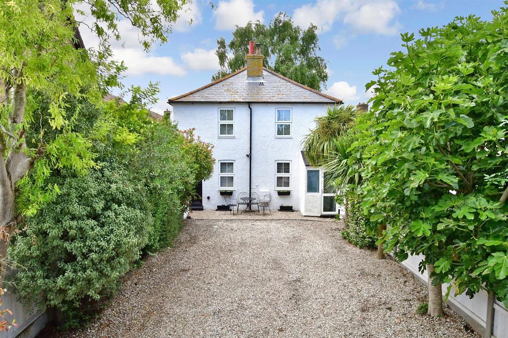Belmont, Walmer, Deal, Kent 4 bed detached house for sale £625,000