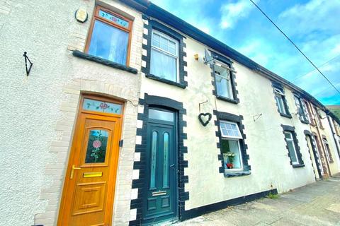 3 bedroom terraced house to rent, Hillside Terrace, Wattstown, Porth
