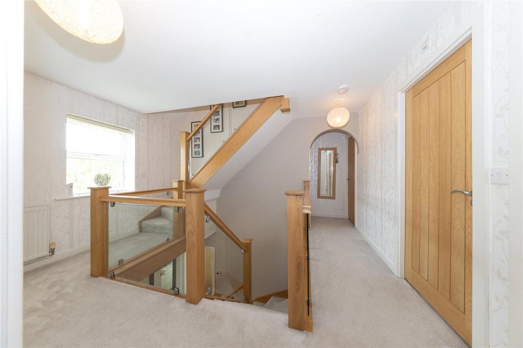 Landing 1st Floor