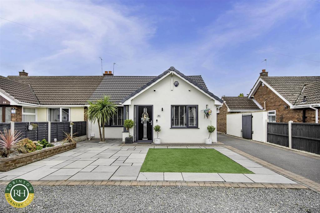 Sycamore Avenue, Armthorpe, Doncaster 3 bed semidetached bungalow for
