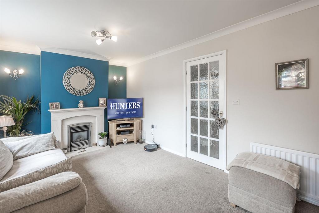 Elmwood Road, Wordsley, DY8 5JU 3 bed semidetached house for sale £