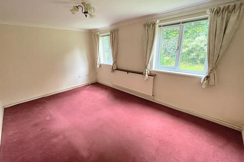 2 bedroom retirement property for sale - Oaklands Court, West Cross, Swansea