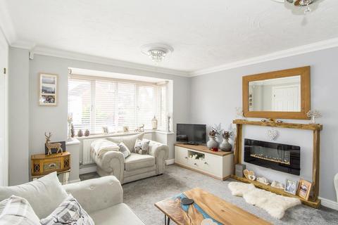 12 Forsythia Close, Lutterworth, LE17 4FD