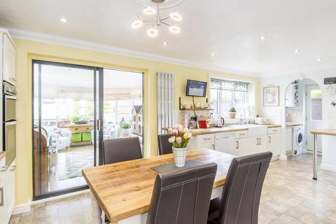 12 Forsythia Close, Lutterworth, LE17 4FD