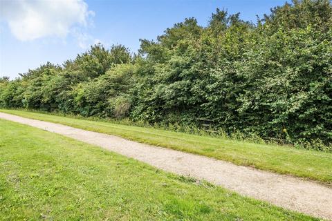3 Osprey Gardens, Whitfield, Dover, CT16 3FP