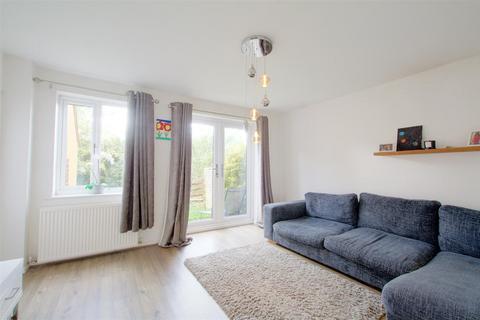 30 Cloudside Road, Sandiacre, Nottingham, NG10 5FB