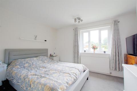 30 Cloudside Road, Sandiacre, Nottingham, NG10 5FB