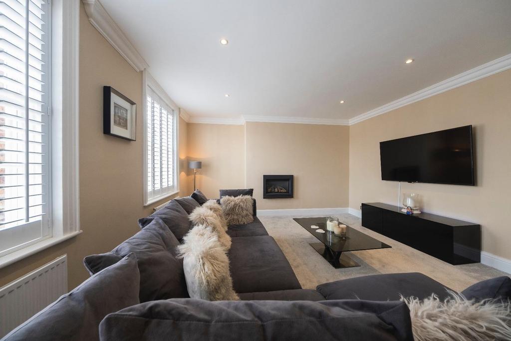 Laburnum House-022.JPG
