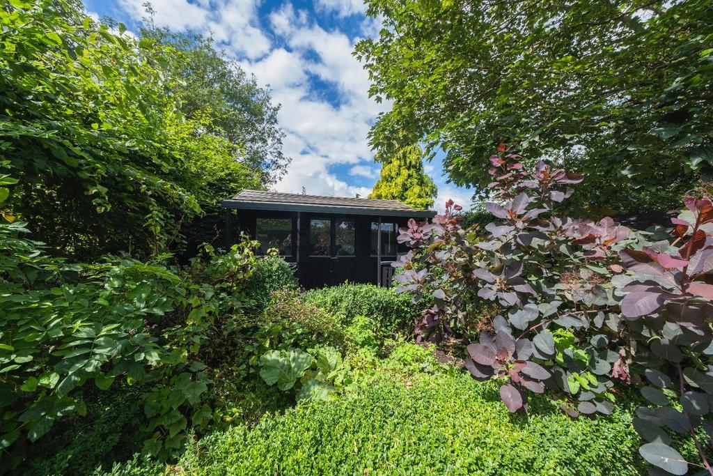 Laburnum House-051.JPG