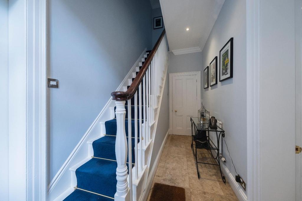 Laburnum House-016.JPG