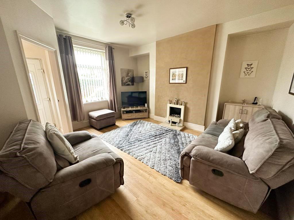 Prospect Street, Cross Hills 2 bed terraced house for sale £169,950