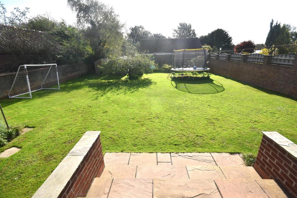 Main Street, Whitgift 3 bed detached house for sale £290,000