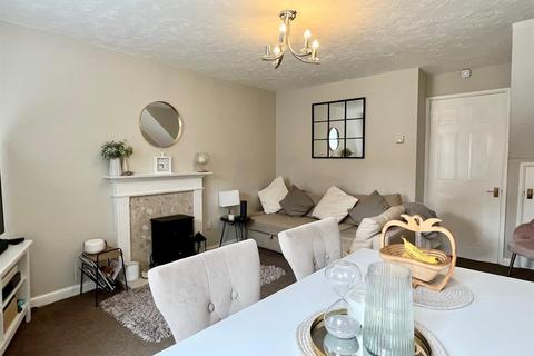 45 Chater Drive, Sutton Coldfield, B76 2BJ