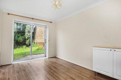 11 Aspen Mount, Leeds, LS16 6RT
