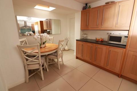 9 Kestrel Close, Chipping Sodbury, Bristol, BS37 6XE