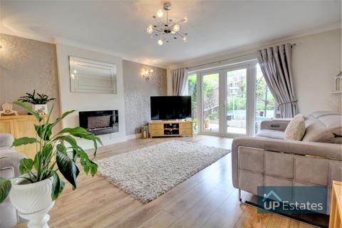 28 Abbeydale Close, Binley, Coventry, CV3 2NS