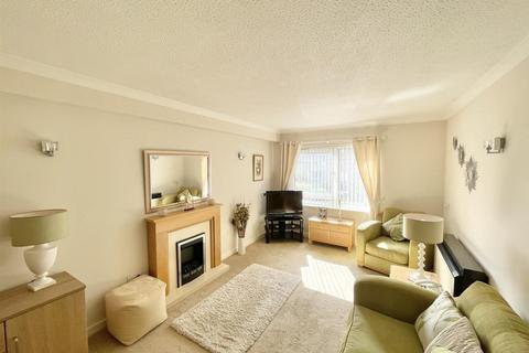 1 bedroom retirement property for sale, Parklands Court, Sketty, Swansea